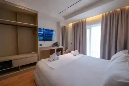 Grand - 36