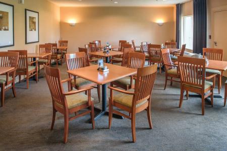 DoubleTree by Hilton - 27