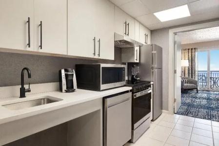 Holiday Inn & Suites, An Ihg - 56