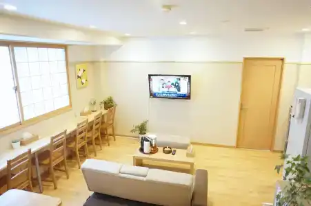 Rakutsuki - 2