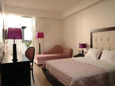Angela Suites Boutique - 40