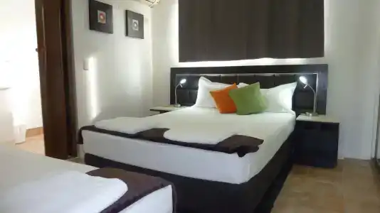 Jadran & El Jays Holiday Lodge - 0
