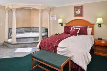 Americas Best Value Inn East - 3