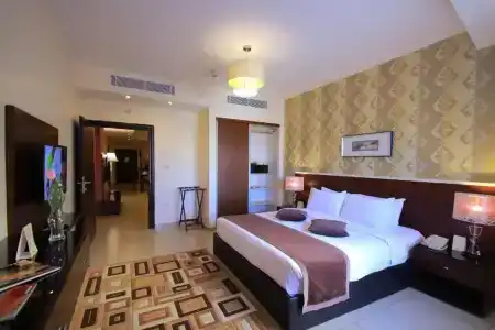 City Rose Suites - 109