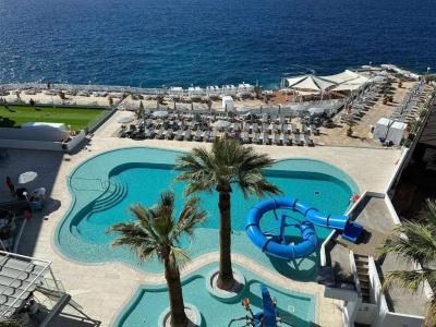 Pearly Grey Ocean Club & Suites - 24