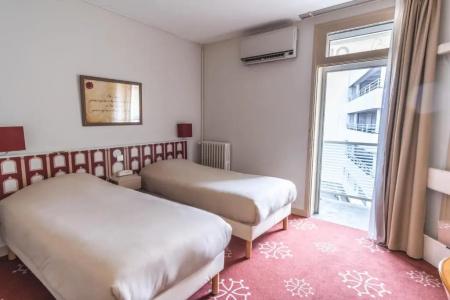 Ours Blanc - Place Victor Hugo - 93