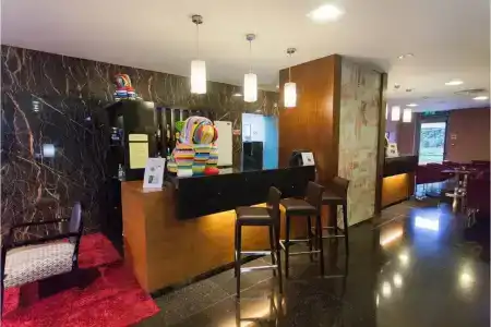Axis Porto Business & Spa - 11
