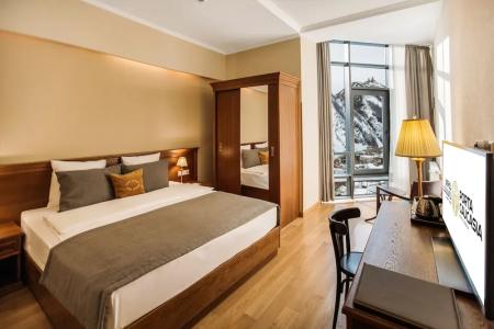 Porta Caucasia Kazbegi - 25