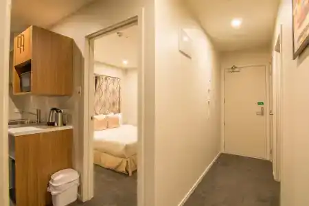 315 Riccarton - 5