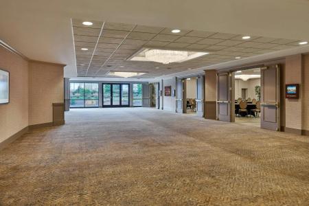 Sheraton Portland Airport - 26