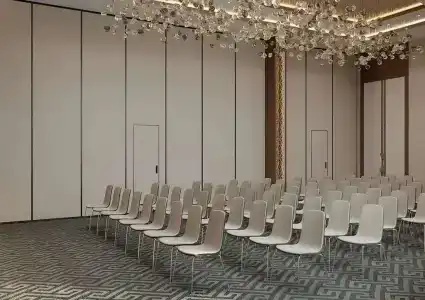 DoubleTree by Hilton - 20