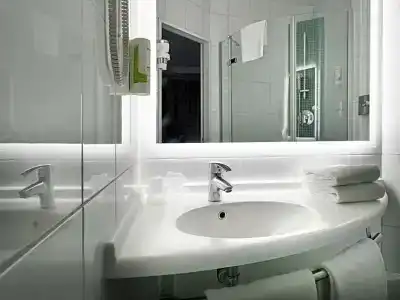 ibis Locarno - 68