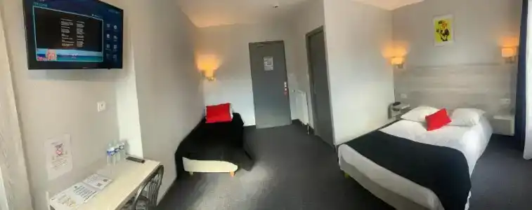 Brit Suisse et Bordeaux - Centre Gare - 102