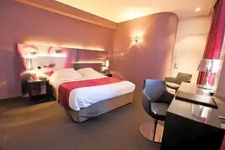 Hostellerie Du Chapeau Rouge - 65