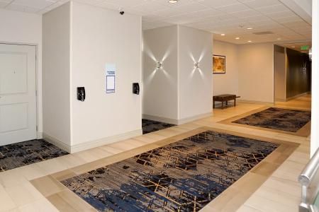 Holiday Inn Express & Suites - Aurora Medical Campus, An Ihg - 11