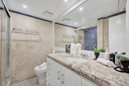 The Alexander All Suites - 452