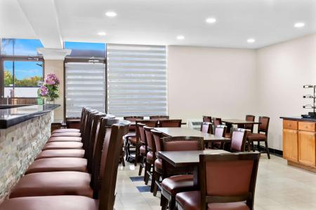 Howard Johnson Plaza by Wyndham - 22