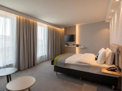 Holiday Inn Express - 39