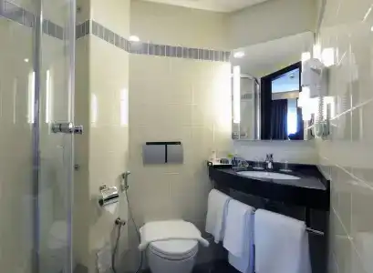 ibis Seef - 8