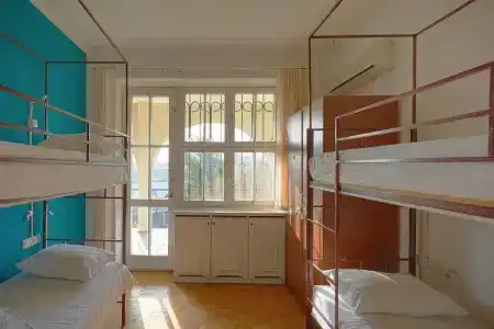 Luys Hostel & Tours - 4