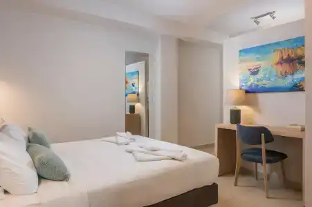 Trianon Luxury  & Suites - 25