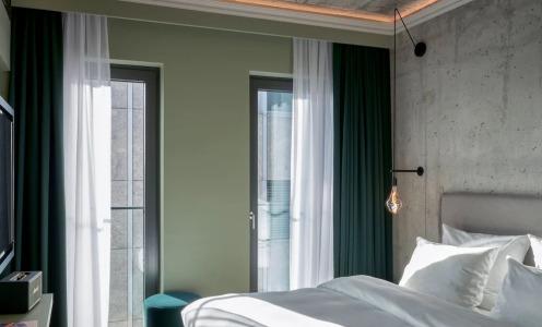 Gekko House Frankfurt, a Tribute Portfolio - 108