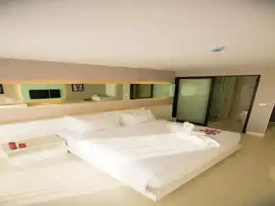 Serenotel Pattaya - 94