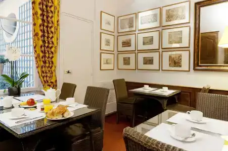 Hôtel De Lutece - Notre-Dame - 18