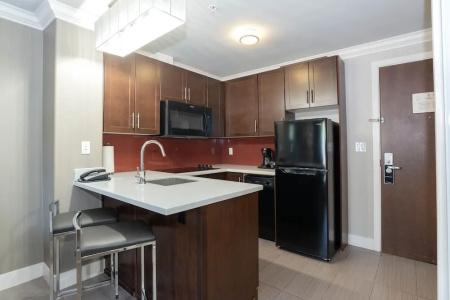 Sandman & Suites South - 76
