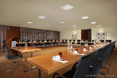 Sheraton Paris Roissy Airport - 34