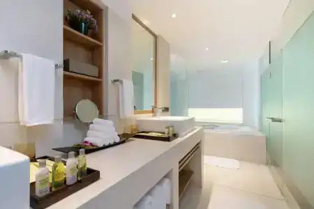 Hilton Phuket Arcadia Resort & Spa - Sha Plus - 8