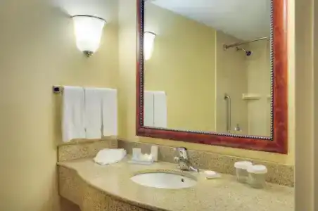 Hilton Garden Inn Toronto/Burlington - 37