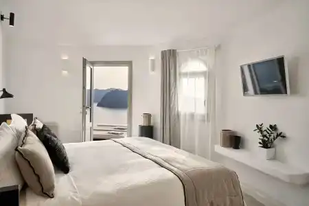 Charisma Suites - 4
