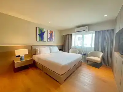 The One Bay Breeze - 28