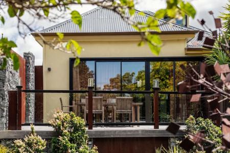 Corinda Contemporary - 53