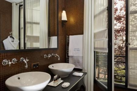 Le Pavillon de la Reine & Spa - Small Luxurys of the World - 75