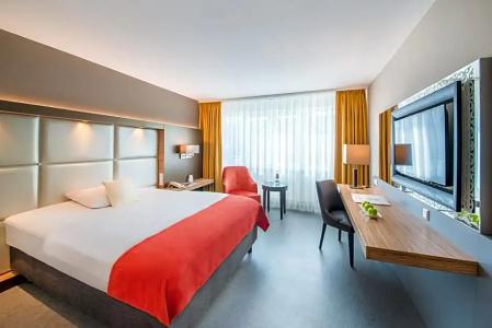 Best Western Plus Delta Park - 51