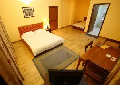 Royal Astoria - 36