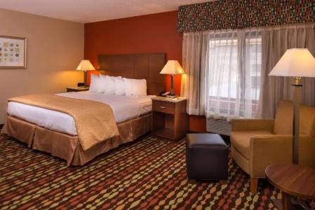 Best Western Ambassador Inn & Suites - 154