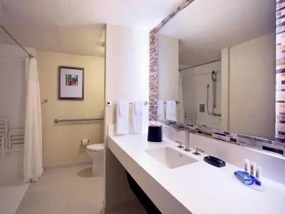 Fairfield Inn & Suites by Marriott - 39