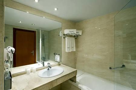 Sercotel Cornellà Barcelona - 91