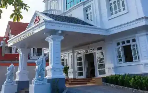 Royal - 0
