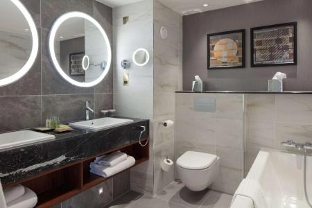 Hilton Belfast - 10
