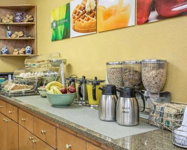 Quality Inn at Fort Gordon - 11