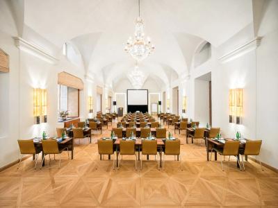 Mandarin Oriental, Prague - 36