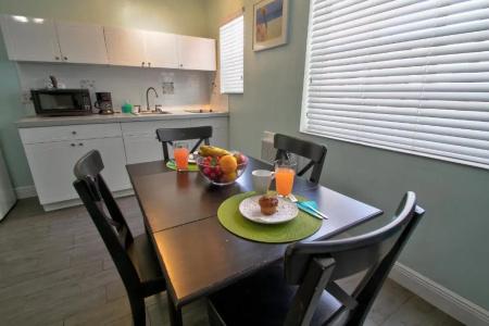 Hollywood Beachside Boutique Suite - 41