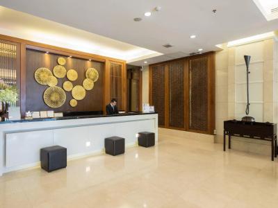 Centre Point Silom - 1