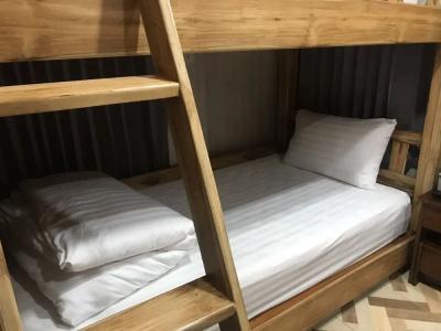 Sleep Walker Poshtel - 29