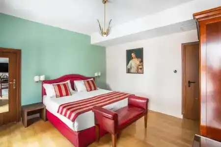 Piazza Di Spagna - 108