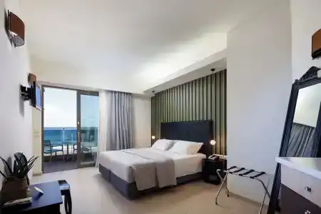 Steris Elegant Beach & - 228